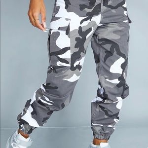 Brand New Cargo joggers